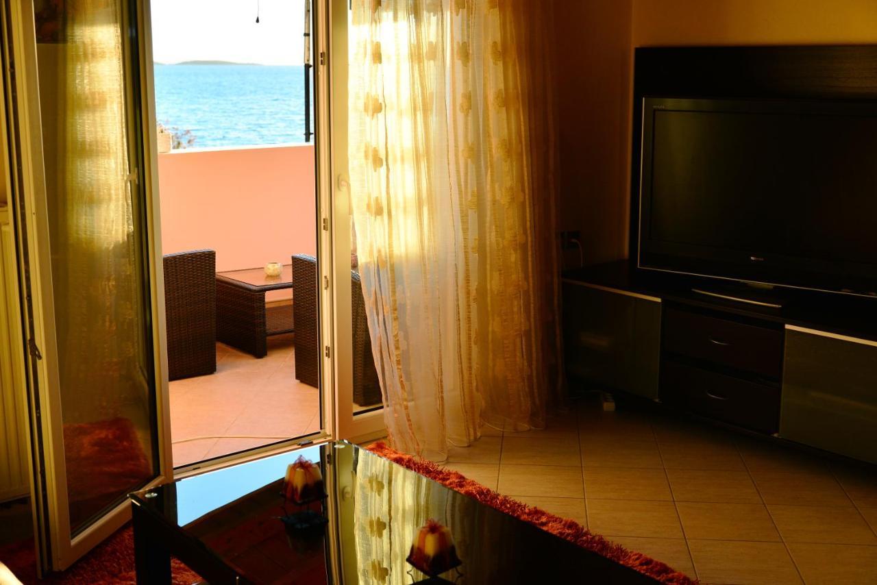 Sea View Luxury Apartment Plataria Exterior photo